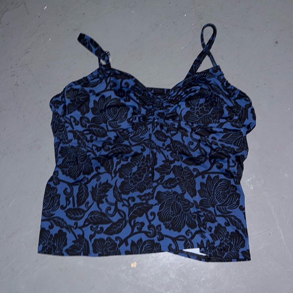 Women’s tankini top